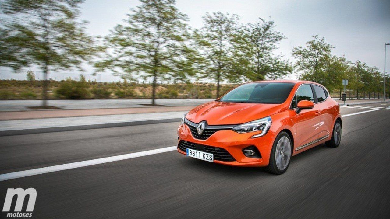 Europa - Mayo 2020: El Renault Clio destrona al Volkswagen Golf en un mercado tocado