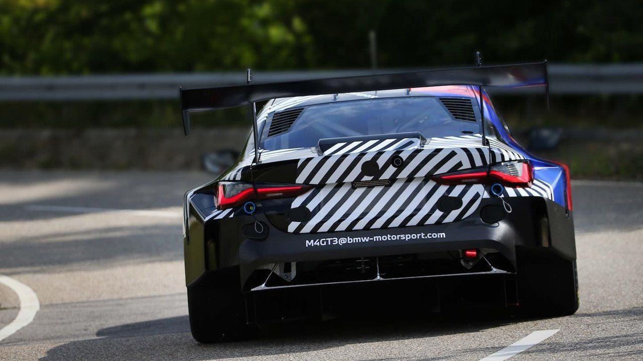 El BMW M4 GT3 completa su primer test con Augusto Farfus de piloto