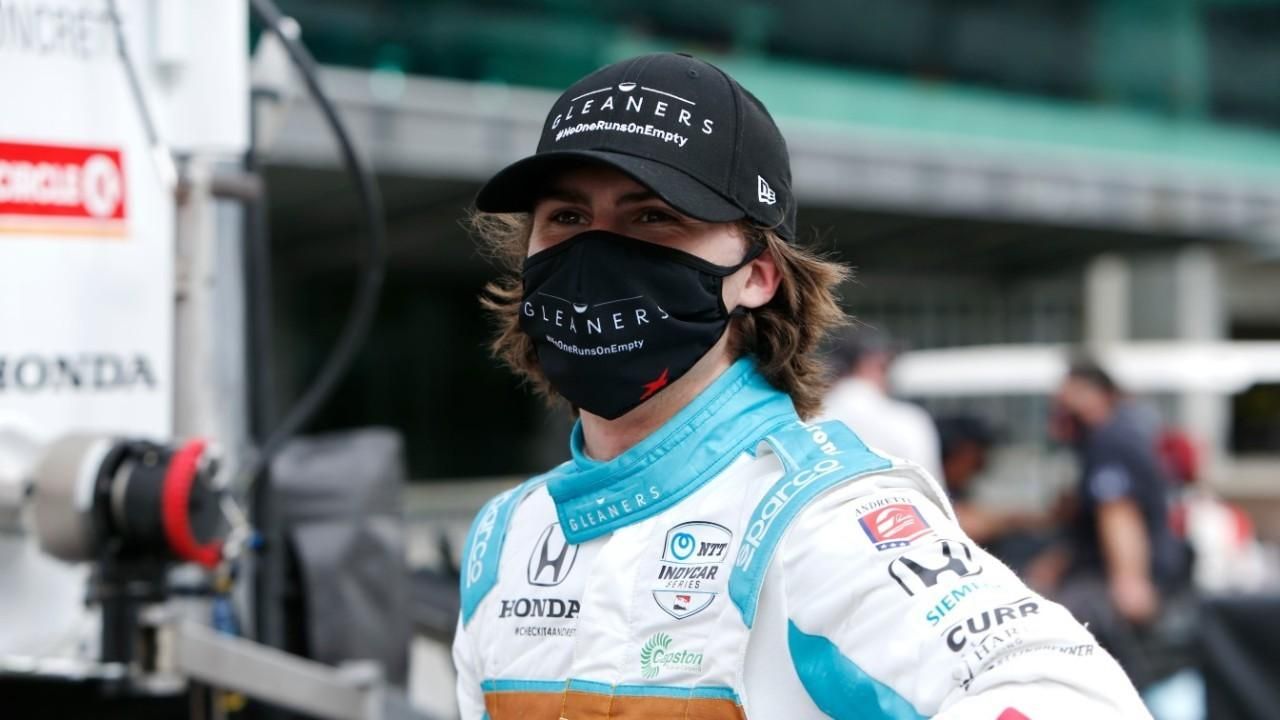 Colton Herta avisa en los libres de Iowa; paliza de 150 vueltas de Álex Palou