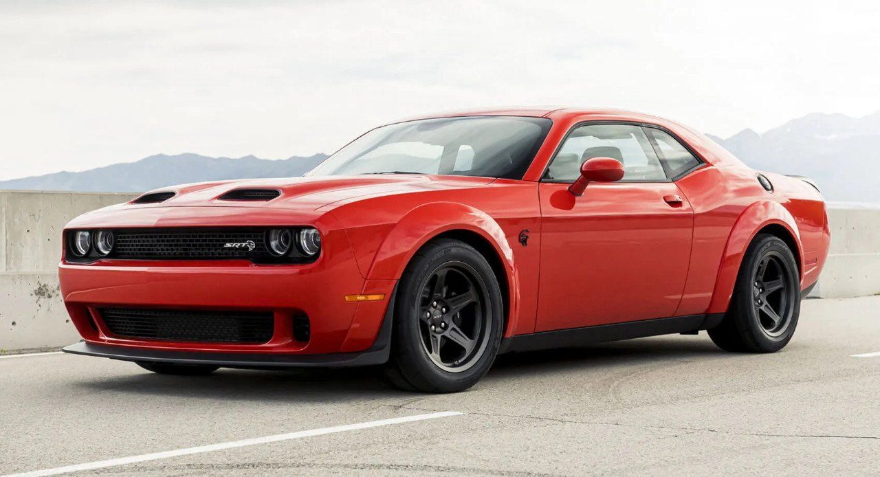 Dodge exprime el Challenger Hellcat para crear la brutal versión Super Stock