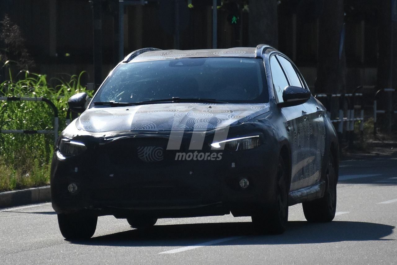 El nuevo FIAT Tipo Cross al detalle en estas fotos, ¡parte del interior al descubierto!