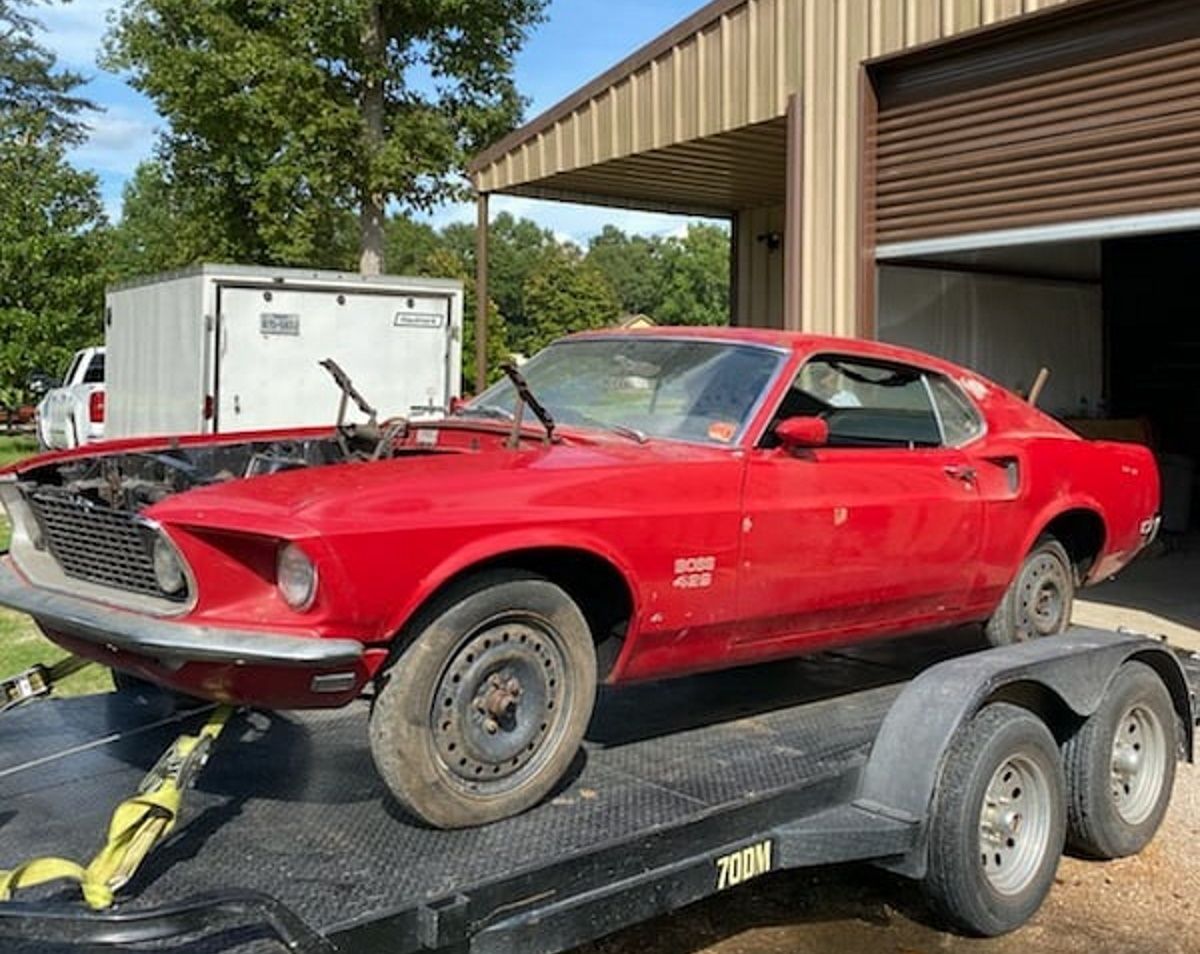 Rescatan un Ford Mustang Boss 429 que llevaba 47 años escondido