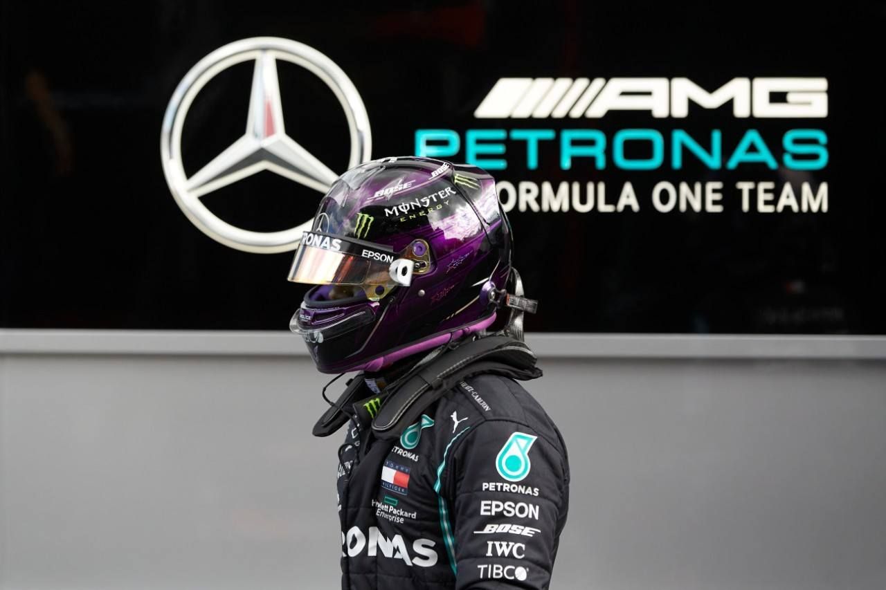 Hamilton pierde su primer crono de la Q3 pero mantiene la segunda posición