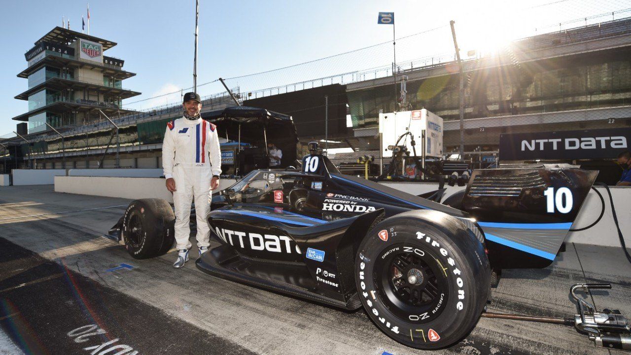 Jimmie Johnson, eufórico tras su primer test: «Quiero hacer esto más que nunca»