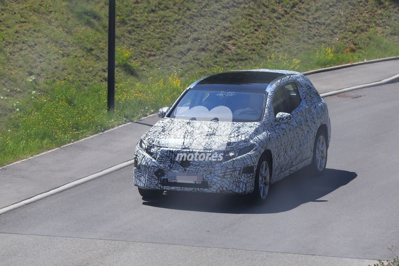 Primeras fotos espía del nuevo Mercedes EQS, el SUV eléctrico que llegará en 2022