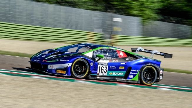 Bortolotti, Van der Linde y Vaxivière ganan las 3 Horas de Imola con el Audi #31