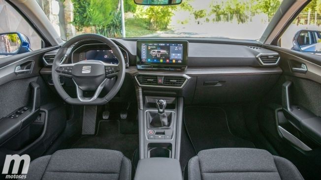 SEAT León 2020 - interior