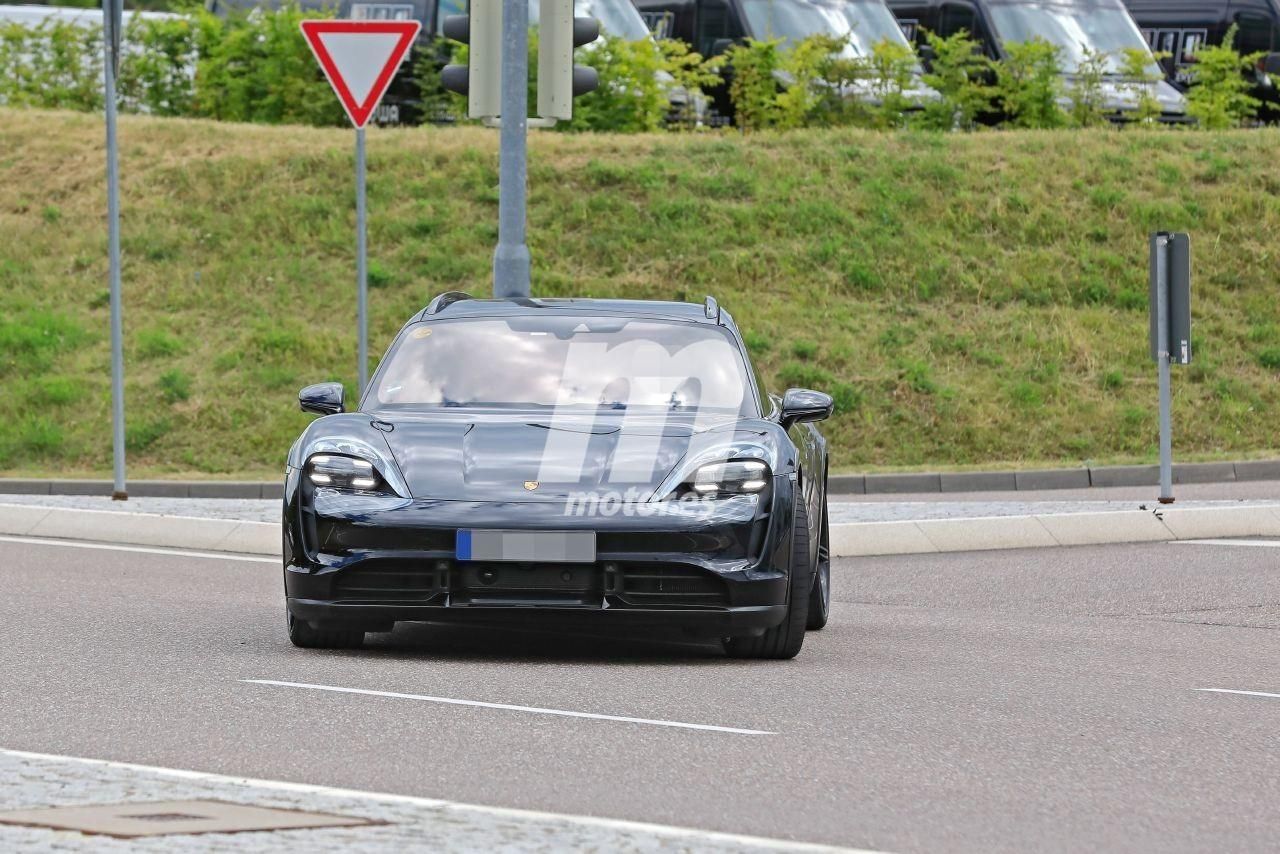 Nuevas fotos espía del Porsche Taycan Cross Turismo 2021 con más aspecto de crossover