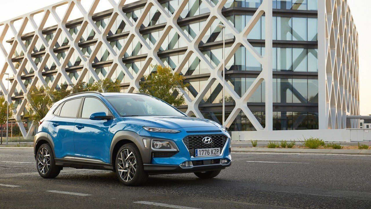 Hyundai Kona Híbrido con acabado SLE, ¿cuál es su equipamiento? ¿Y su precio?