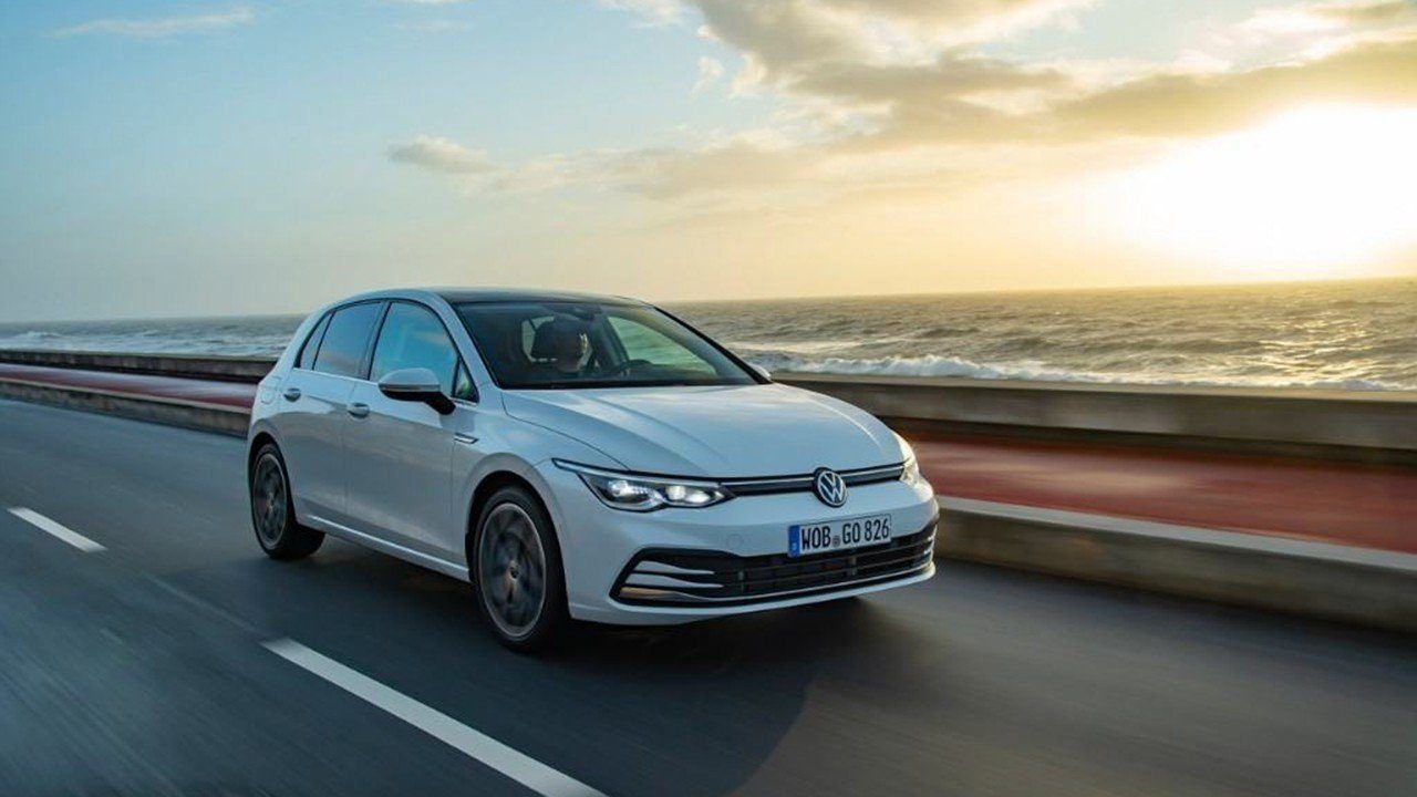 El nuevo Volkswagen Golf estrena versión de acceso, ¿merece la pena?