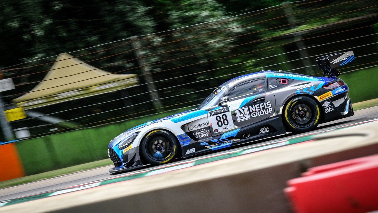 El Mercedes #88 de Marciello lidera los libres del GTWC Europe en Imola