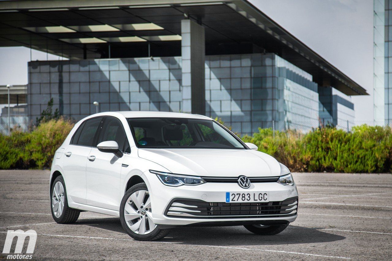 Prueba Volkswagen Golf 8 1.5 eTSI 150 CV, cuestión de galones (con vídeo)