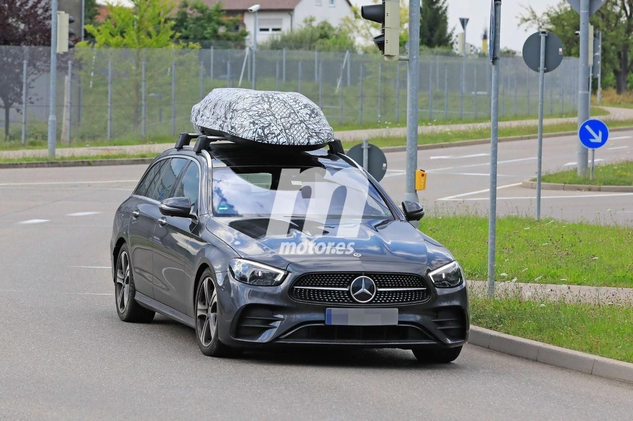 Este cofre montado en un Mercedes Clase E Estate esconde un secreto tecnológico