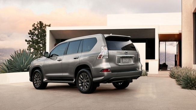 Lexus GX 2021 - posterior