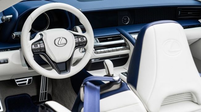 Lexus LC Cabrio Regatta Edition - interior