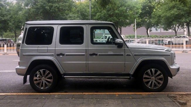 Mercedes G 350 - foto espía lateral