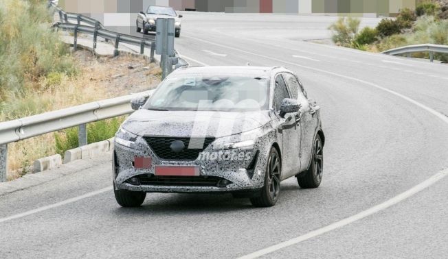 Nissan Qashqai 2021 - foto espía