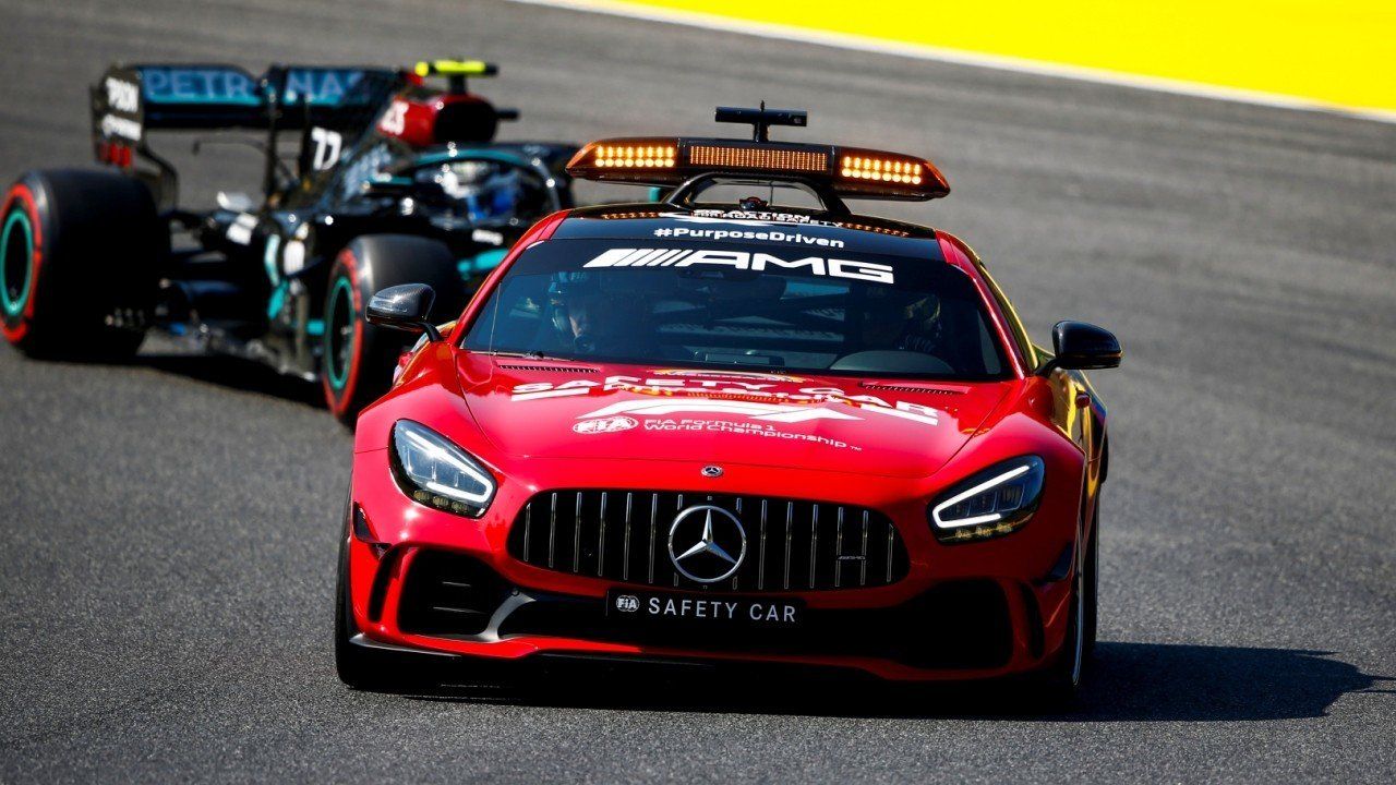 Bottas rechaza culpa alguna en el accidente y pone el punto de mira en el Safety Car