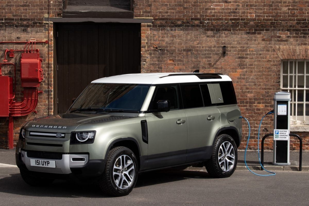 Land Rover Defender P400e, llega la versión híbrida enchufable al nuevo SUV