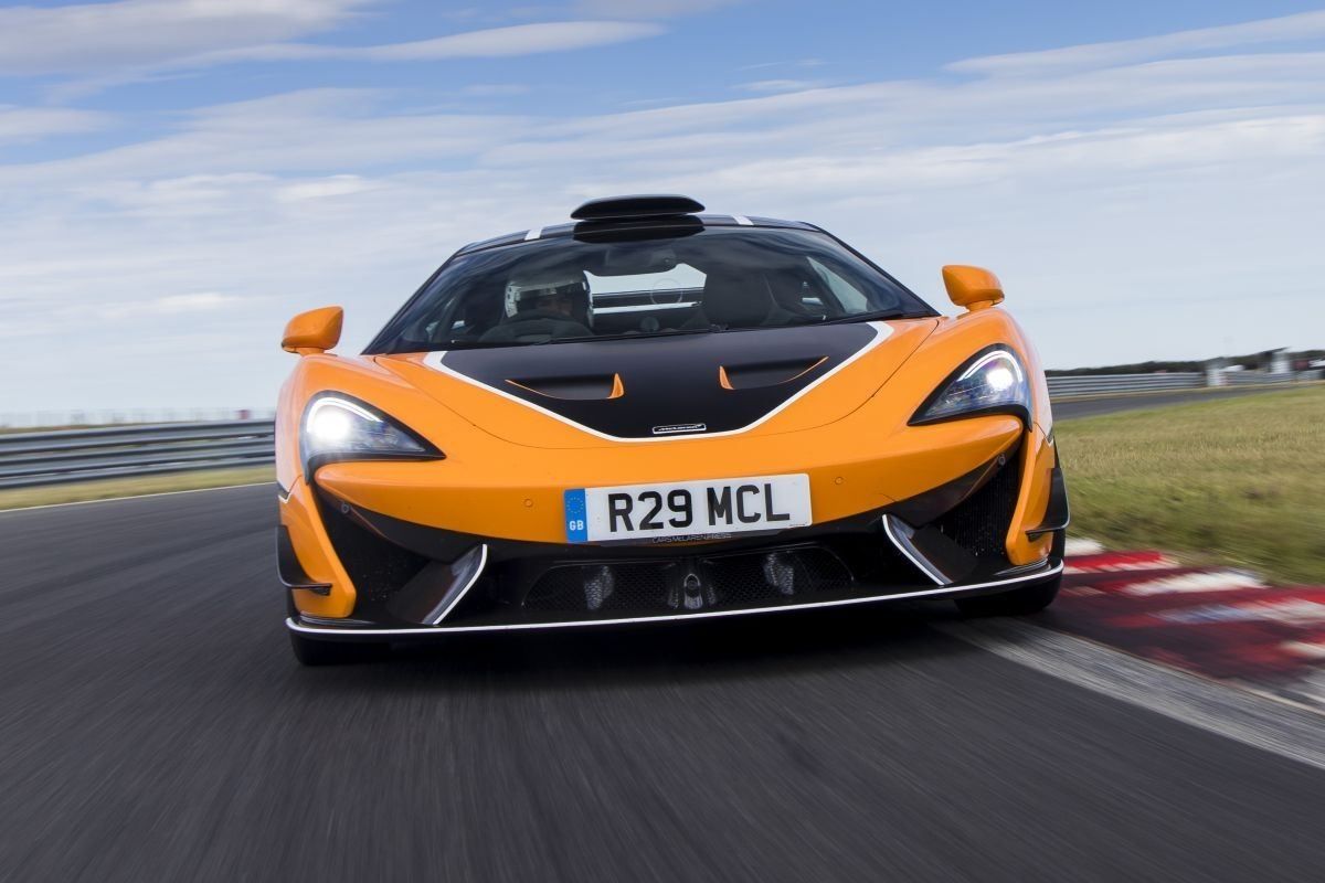 McLaren 620R Pack R MSO, el británico se vuelve todavía más radical en los circuitos