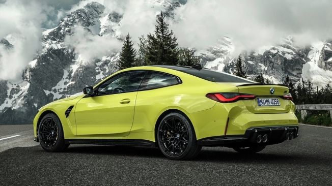 BMW M4 Coupé 2021 - posterior