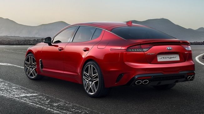 KIA Stinger 2021 - posterior