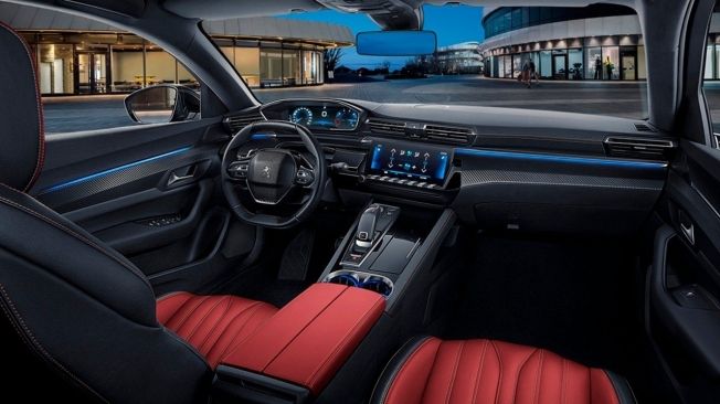 Peugeot 508 L 2021 - interior