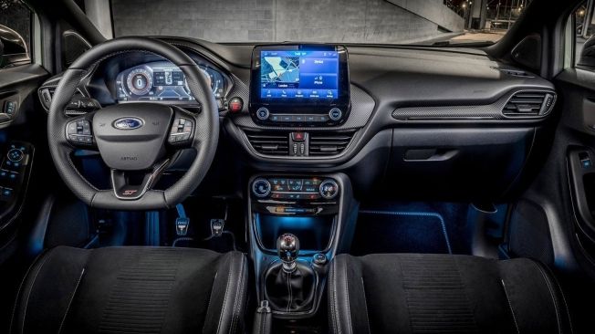 Ford Puma ST - interior