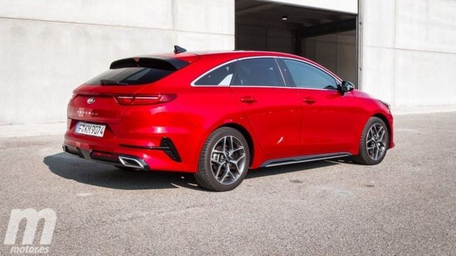 KIA ProCeed - posterior