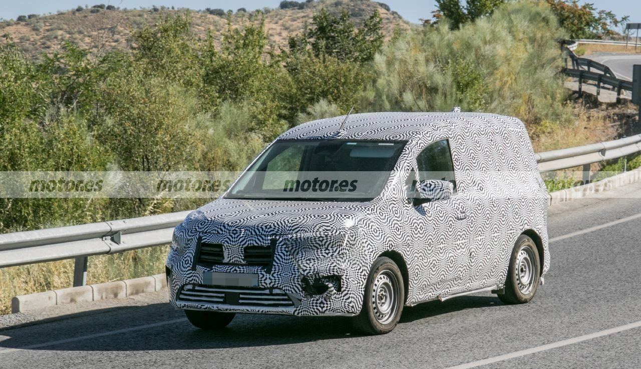 El nuevo Renault Kangoo 2021 pierde camuflaje, ¡más detalles al descubierto!