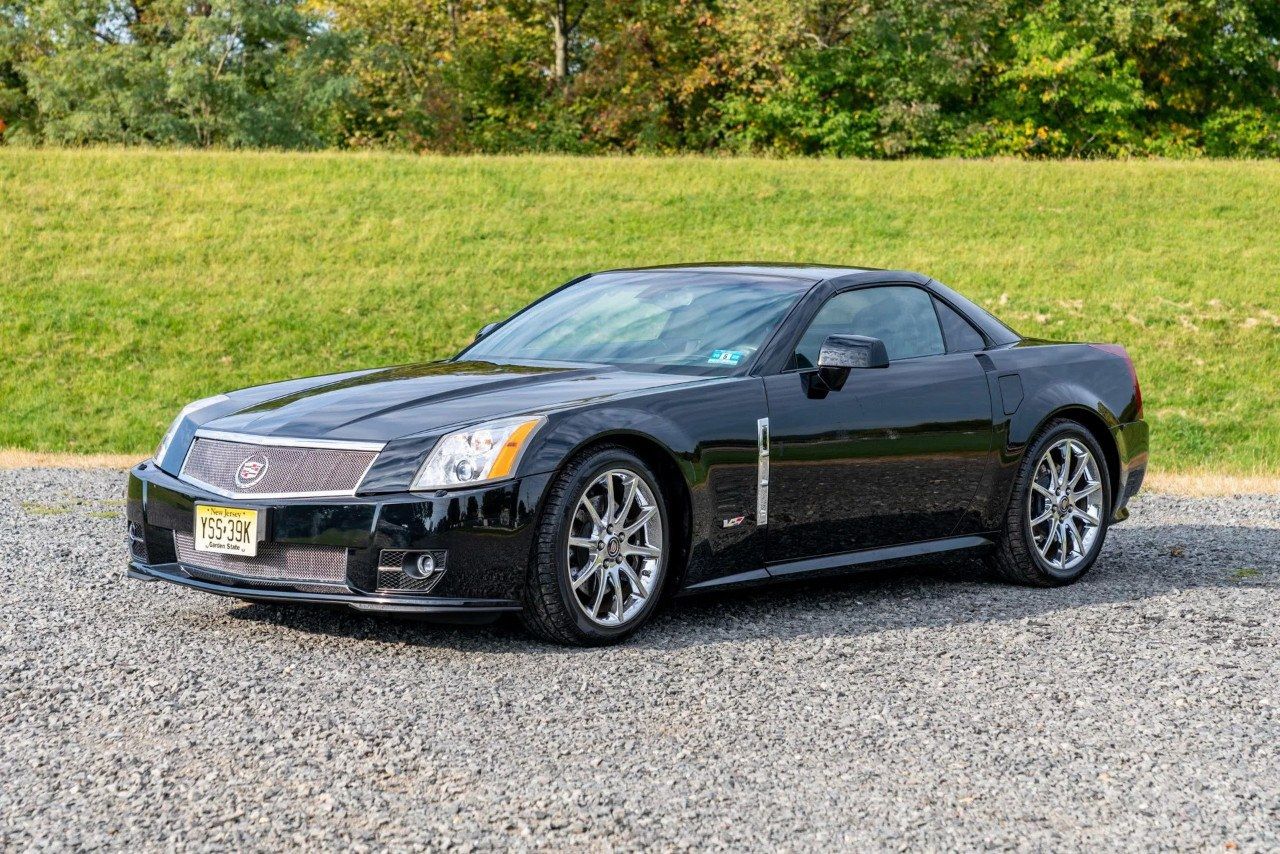 Aparece a la venta un Cadillac XLR-V prácticamente a estrenar