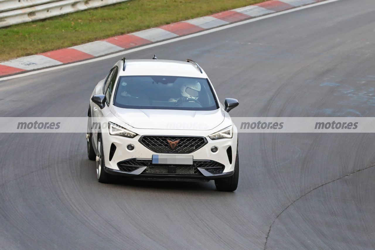 Primeras fotos espía del nuevo CUPRA Formentor VZ de 5 Cilindros en Nürburgring