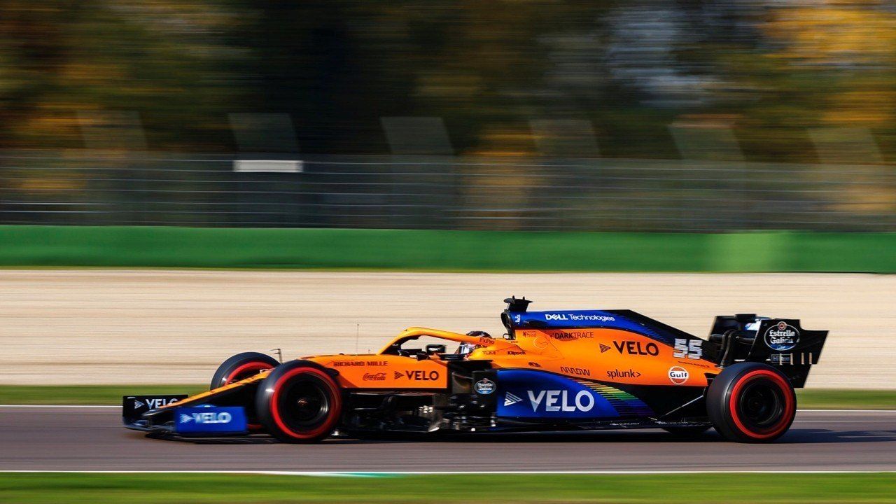 Mala tarde para Sainz y McLaren: «Tenemos deberes, nos han metido 4 décimas»