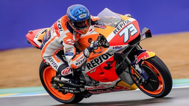 Petrucci gana el GP de Francia de MotoGP por delante de Álex Márquez