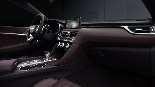 Genesis G70 2021 - foto espía interior