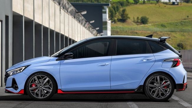 Hyundai i20 N - lateral