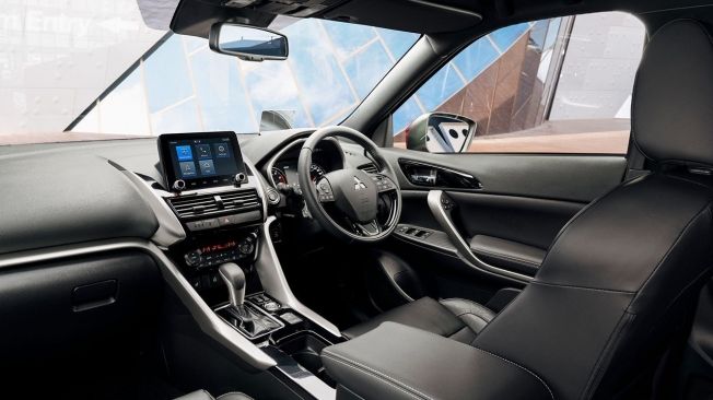 Mitsubishi Eclipse Cross 2021 - interior