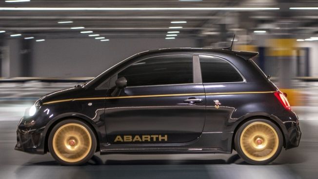 Abarth 595 Scorpioneoro - lateral