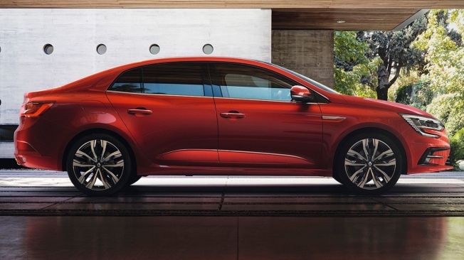 Renault Mégane Sedán 2021 - lateral