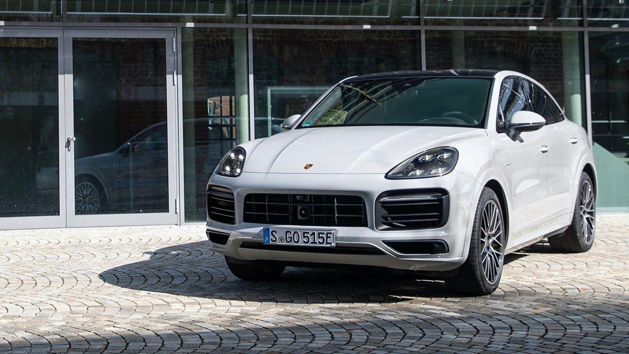 Porsche Cayenne E-Hybrid 2021, ahora con más autonomía eléctrica