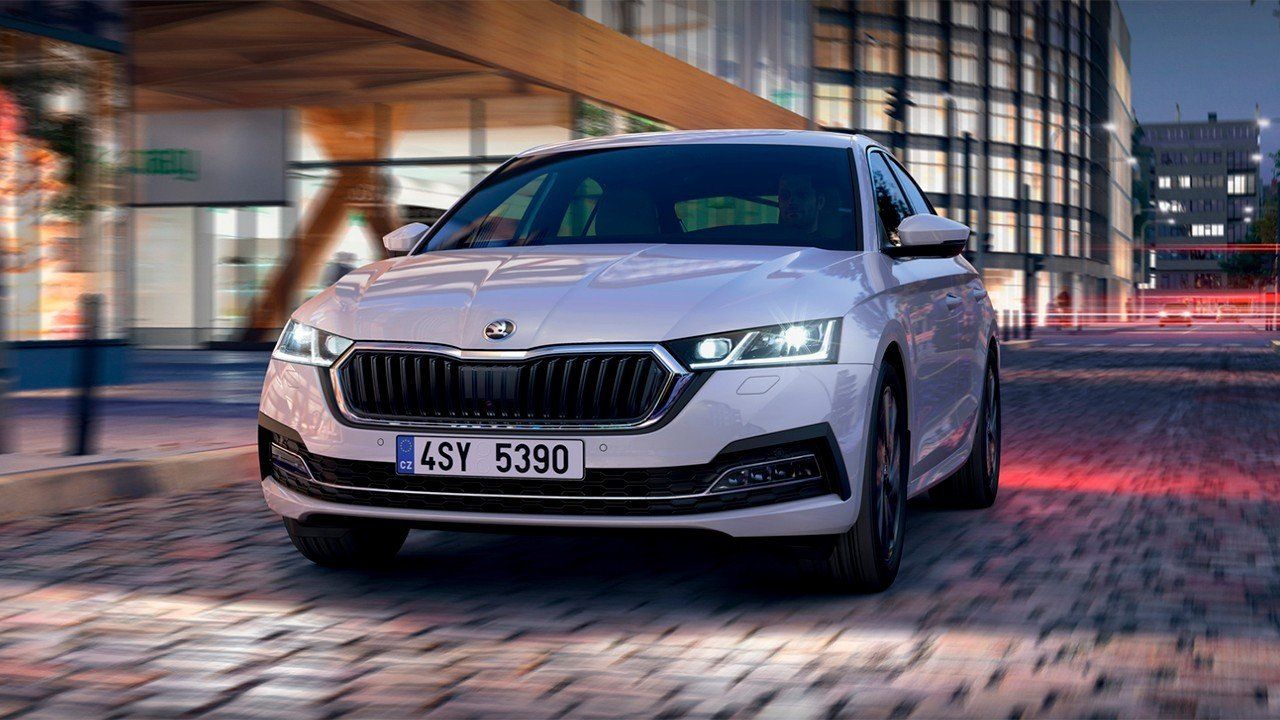 Skoda Octavia iV, precios y gama de la nueva berlina híbrida enchufable