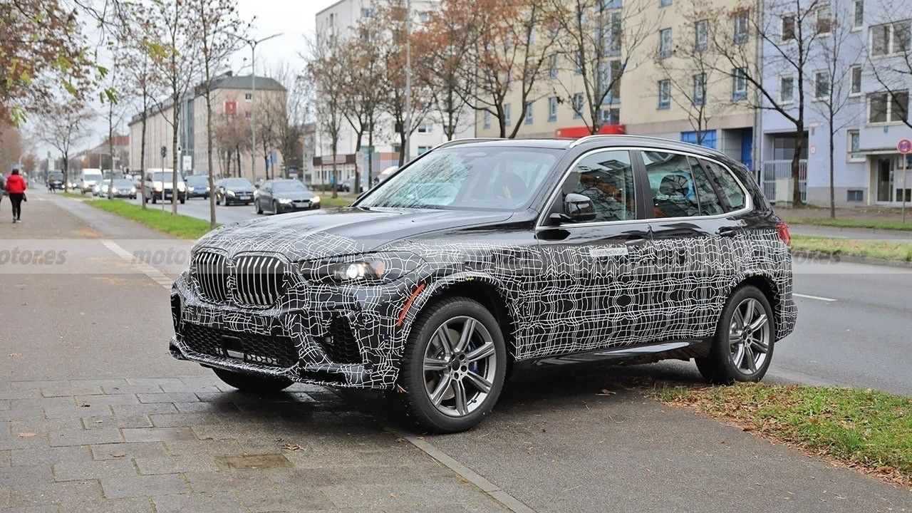 Este supuesto BMW X5 Facelift es la mula del nuevo conjunto híbrido enchufable M50e