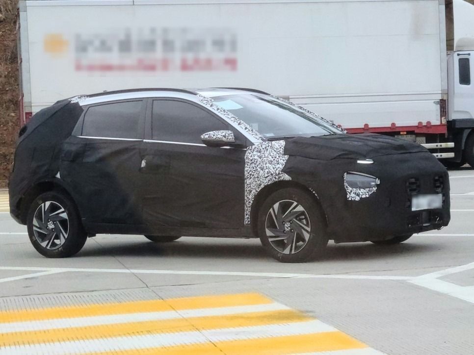 Nuevas fotos espía del Hyundai Bayon 2021 en Corea del Sur desvelan interesantes detalles