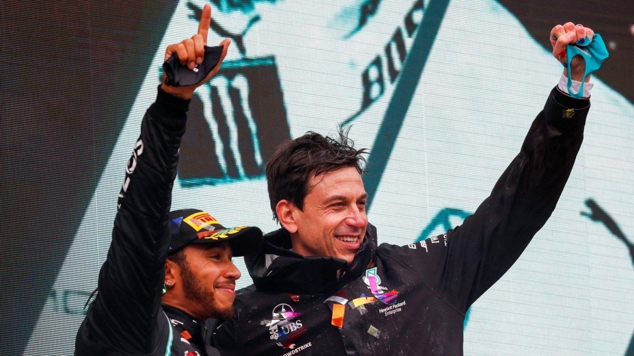 Lewis Hamilton y Toto Wolff