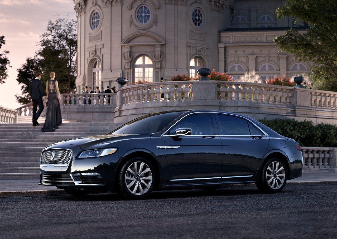 Lincoln deja de producir el Continental y se queda sin sedanes por primera vez en 100 años