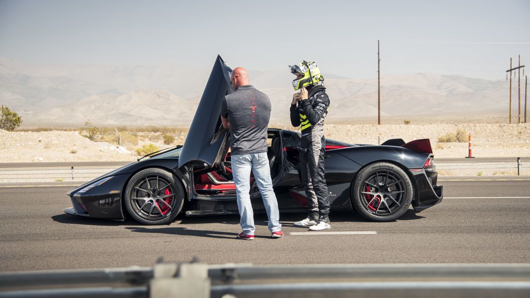 Un estudio afirma que el SSC Tuatara ni siquiera alcanzó 400 km/h durante su intento de récord