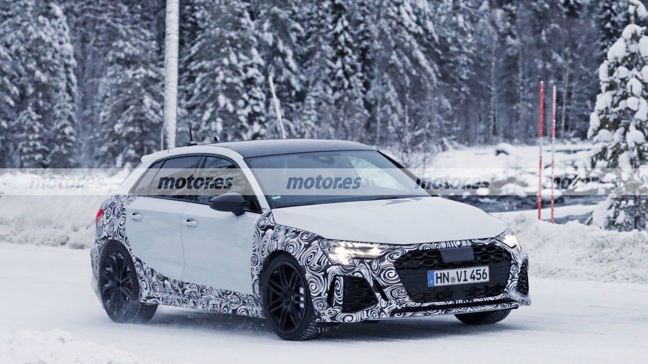 Audi RS 3 Sportback 2021 - foto espía