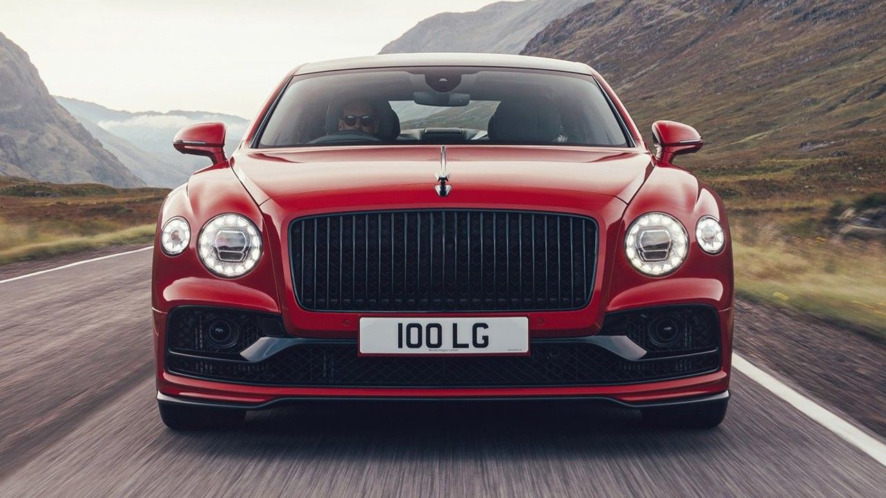 El nuevo Bentley Flying Spur V8 ya tiene precio en España: al alcance de muy pocos