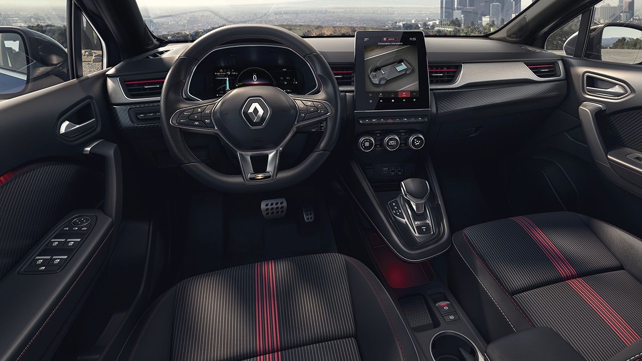 Renault Captur E-Tech Hybrid - interior