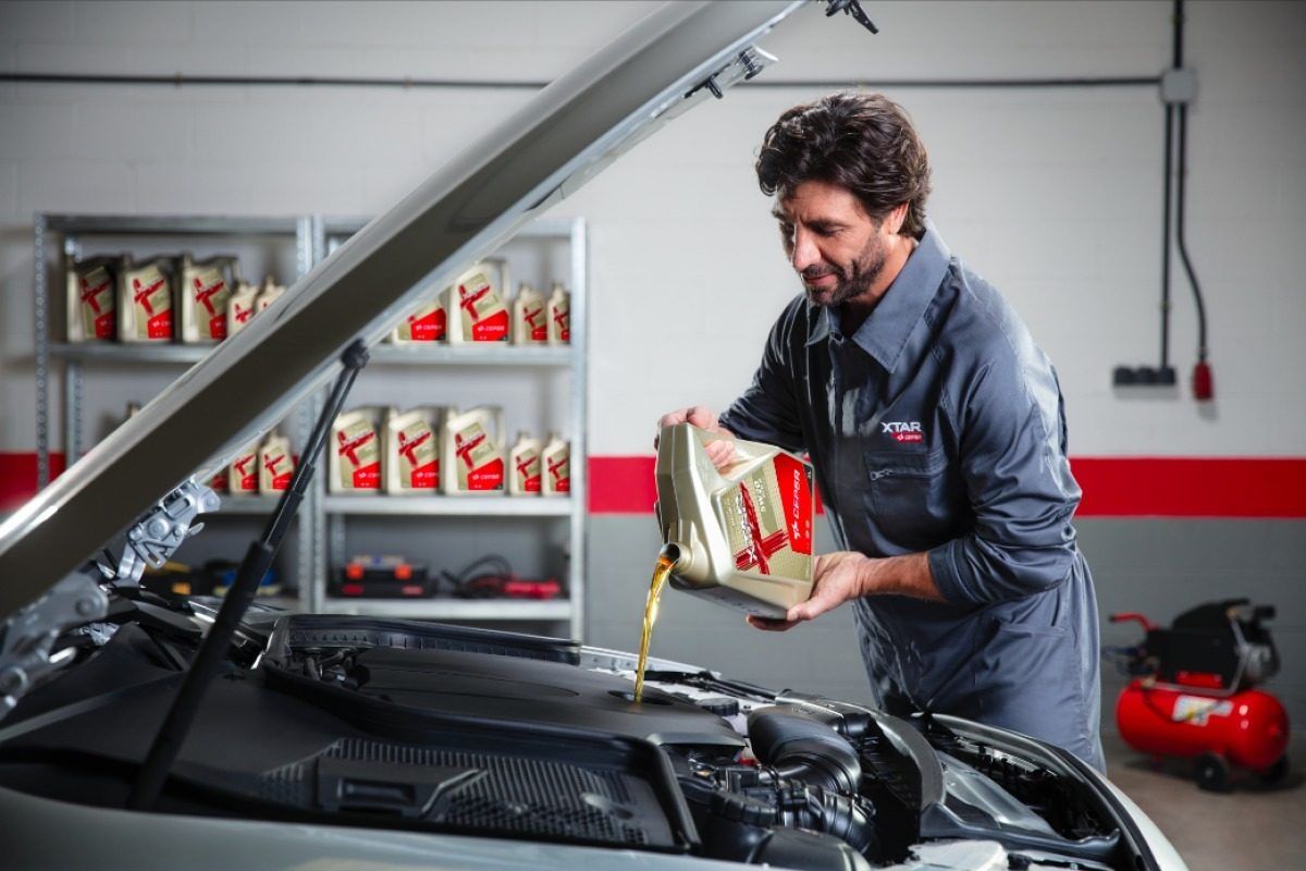 Viscosidad, SAPS... En qué debes fijarte para elegir el aceite adecuado para tu coche